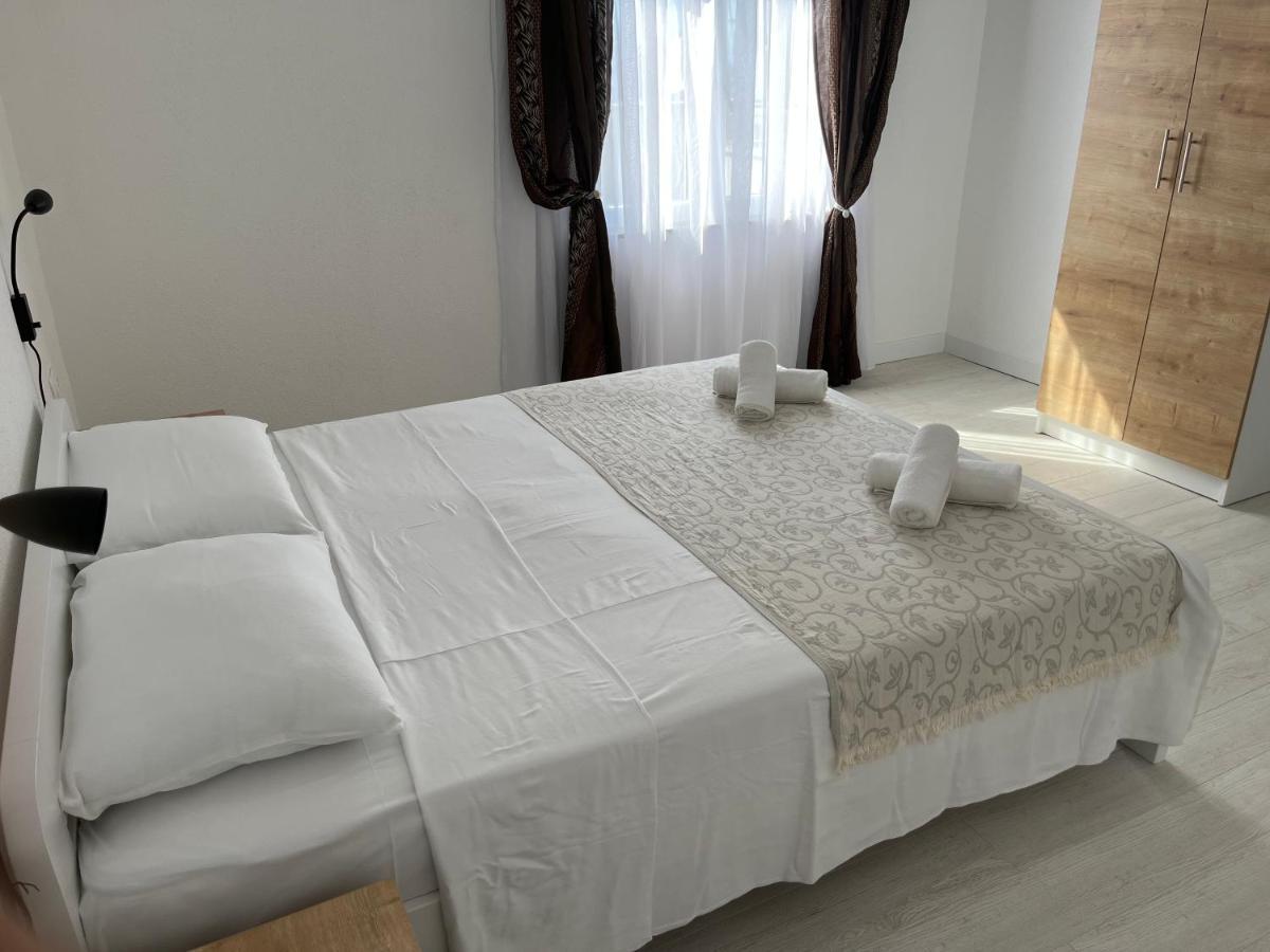 Sea View, Peaceful. Apartman Makarska Kültér fotó